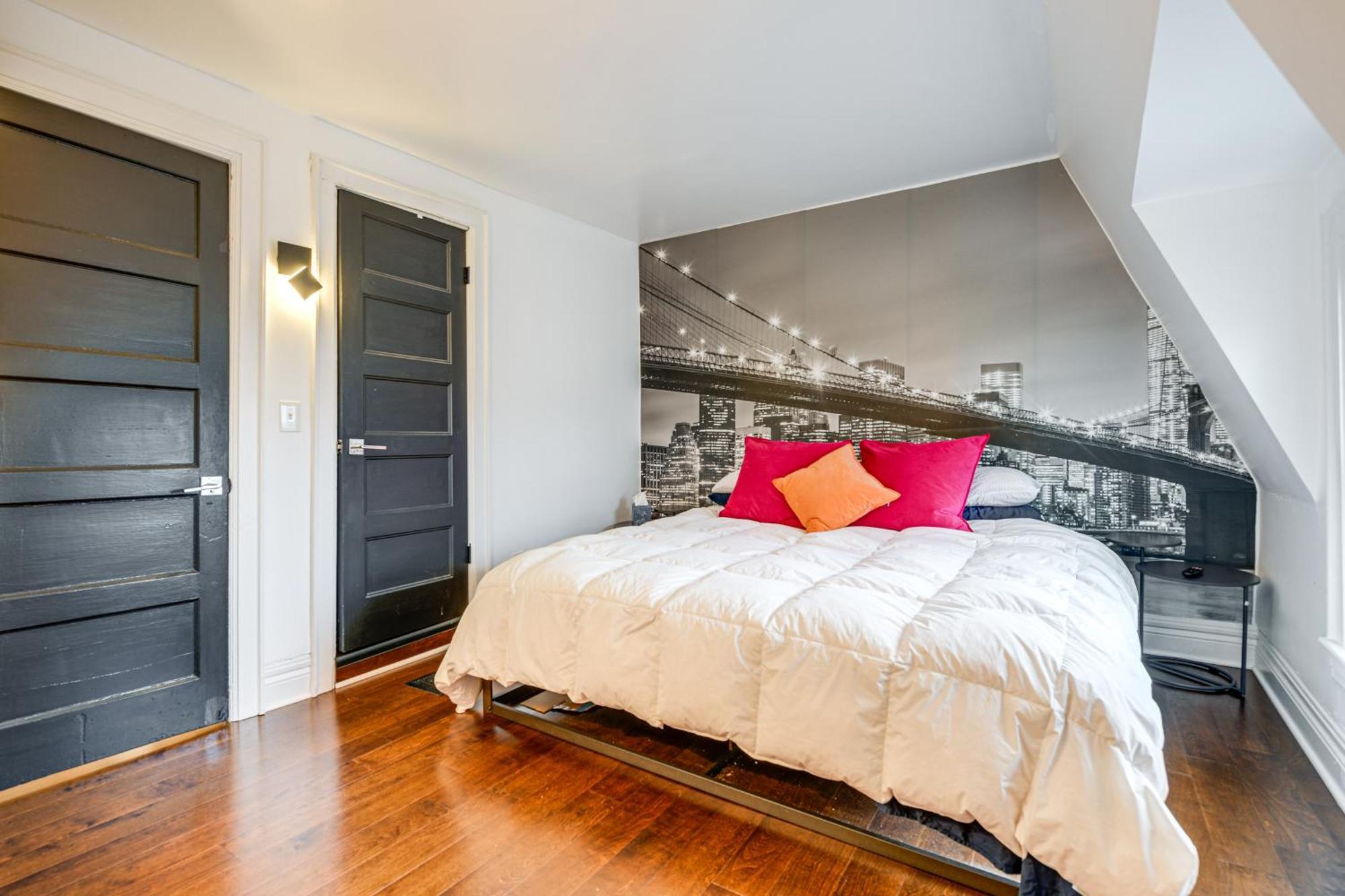Historic Buffalo Row House Near Delaware Park Exterior foto